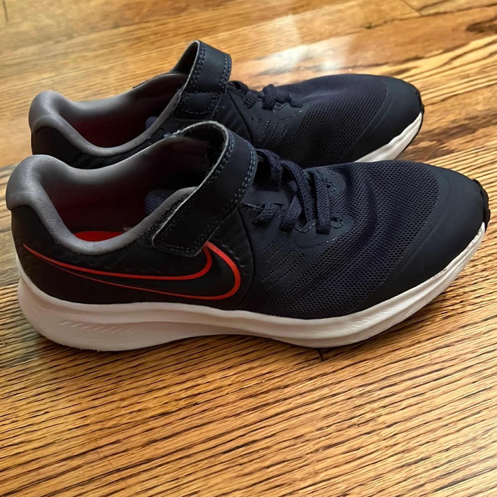 Nike sneakers for girls